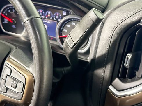 Used 2021 Chevrolet Silverado 1500 High Country w/ Technology Package AWD/4WD image 19