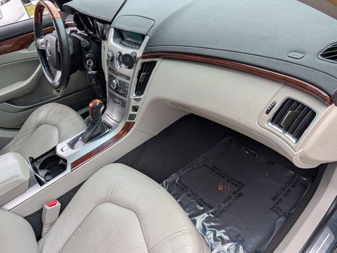 Used 2011 Cadillac CTS Luxury RWD image 20