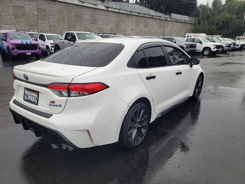 Used 2024 Toyota Corolla Hybrid Sedan image 8