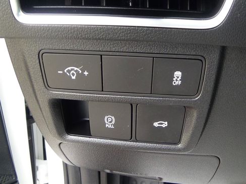 Used 2025 Hyundai Sonata SEL FWD image 19