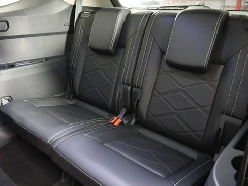 Used 2026 Volkswagen Atlas SE FWD image 15