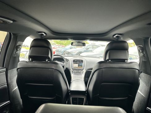 Used 2016 Lincoln MKX Select w/ Select Plus Package AWD/4WD image 13