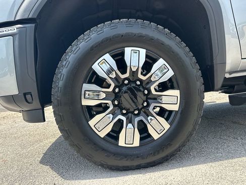 New 2026 GMC Sierra 2500 Denali image 12