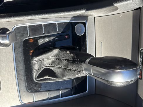 Used 2015 Volkswagen Passat 1.8T SE image 19