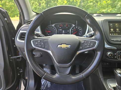 Used 2019 Chevrolet Equinox LT FWD image 17