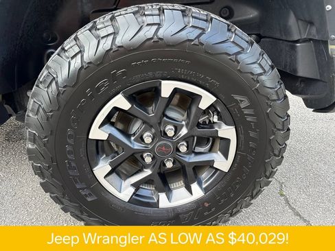 Used 2025 Jeep Wrangler Rubicon w/ Safety Group AWD/4WD image 30