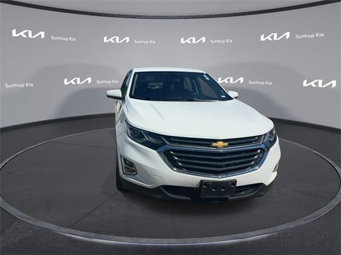 Used 2019 Chevrolet Equinox LT image 4