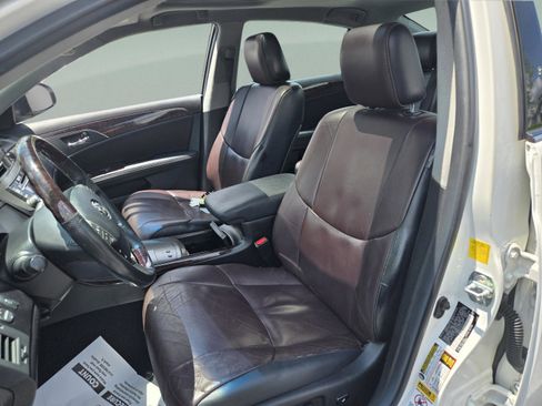 Used 2011 Toyota Avalon Limited FWD image 27