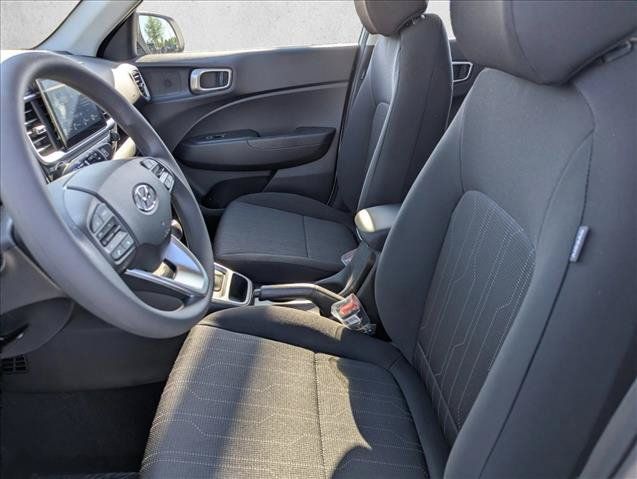 New 2026 Hyundai Venue SE FWD image 22