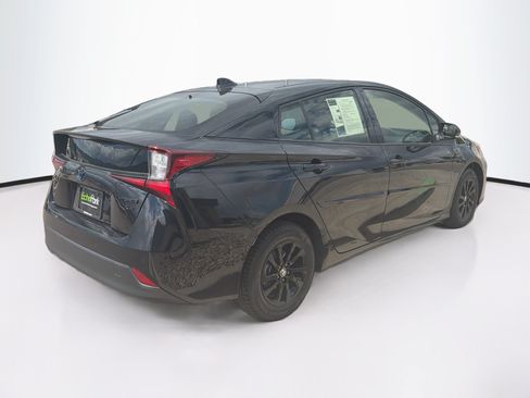 Used 2022 Toyota Prius AWD image 9