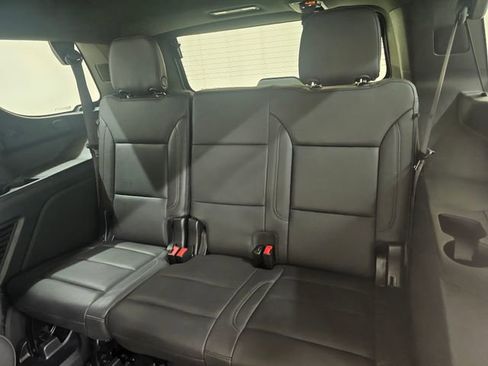 Used 2023 Chevrolet Tahoe LT w/ Luxury Package AWD/4WD image 4