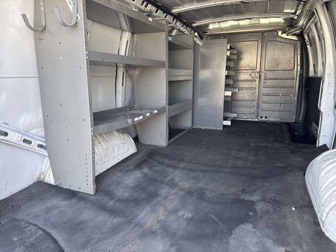 Used 2019 Chevrolet Express 3500 Extended w/ Driver Convenience Package image 9