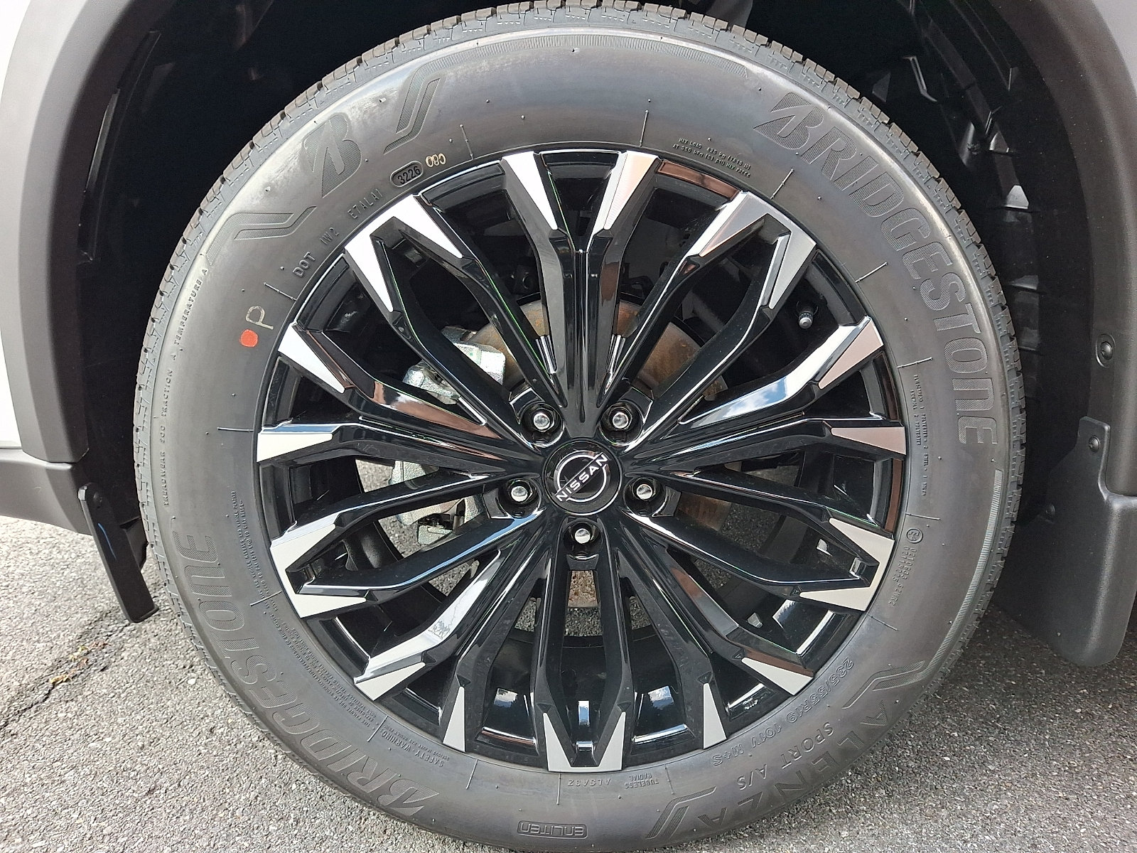 New 2026 Nissan Rogue Dark Armor AWD/4WD image 4