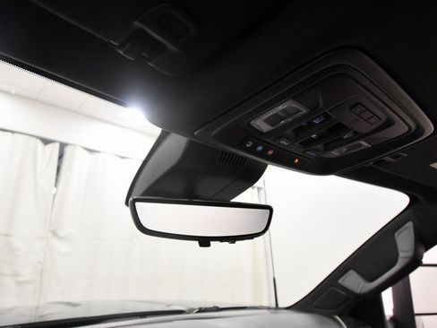 Used 2024 GMC Sierra 2500 Denali Ultimate image 28