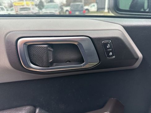 Certified 2024 Ford Bronco Black Diamond image 17