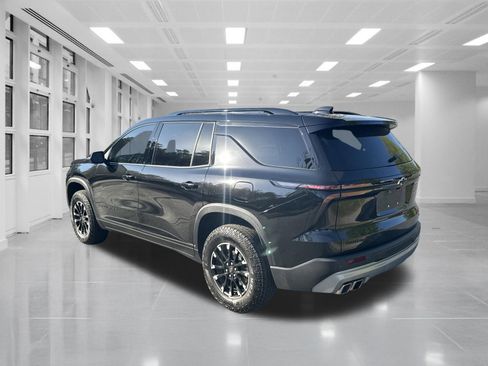 Certified 2024 Chevrolet Traverse Z71 w/ LPO, Floor Liner Package AWD/4WD image 7