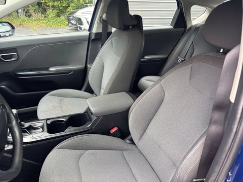 Used 2025 Kia K4 FWD image 19