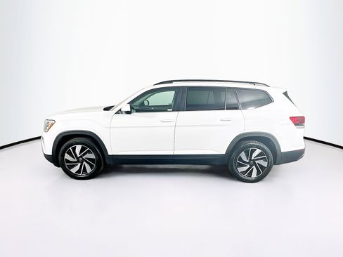 Used 2025 Volkswagen Atlas SE image 4