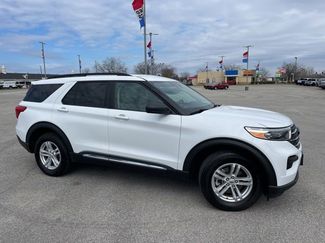 Used 2023 Ford Explorer XLT video 2