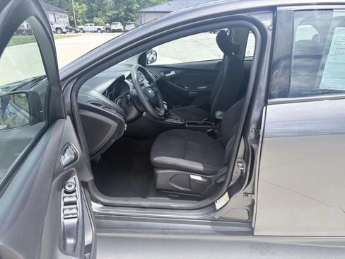 Used 2015 Ford Focus SE FWD image 11