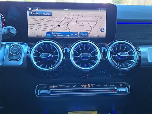 New 2026 Mercedes-Benz GLB 250 4MATIC image 23