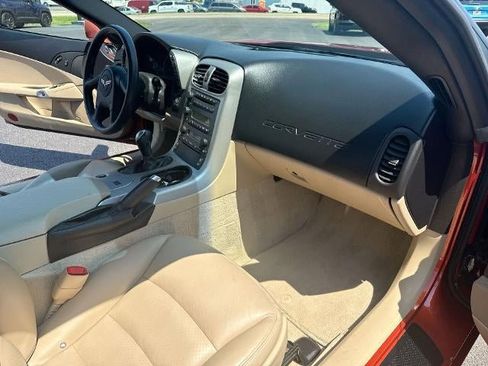 Used 2005 Chevrolet Corvette Coupe w/ Preferred Equipment Group RWD image 25