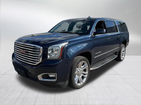 Used 2019 GMC Yukon XL SLT w/ Premium Edition AWD/4WD image 1