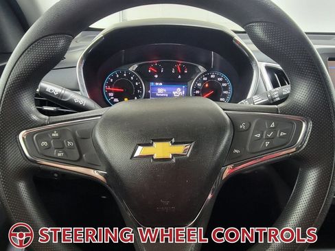 Used 2019 Chevrolet Equinox LT FWD image 18