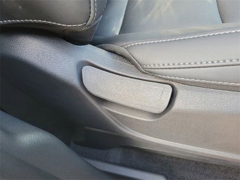 New 2025 Kia Telluride S image 9