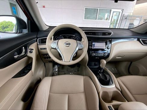 Used 2015 Nissan Rogue SL FWD image 6