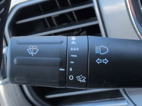 Used 2022 Ford F150 Lariat w/ Equipment Group 502A High image 27