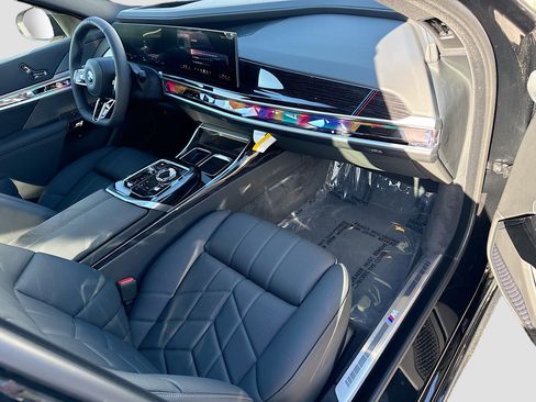 New 2026 BMW i7 eDrive50 w/ M Sport Package RWD image 13