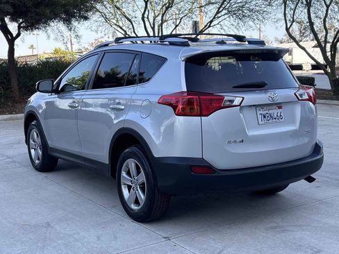 Used 2015 Toyota RAV4 XLE FWD image 5