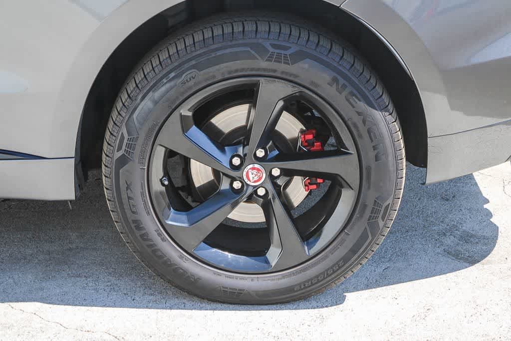 Used 2019 Jaguar F-PACE S AWD/4WD image 8