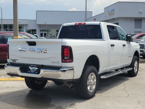 Used 2026 RAM 2500 Big Horn AWD/4WD image 4
