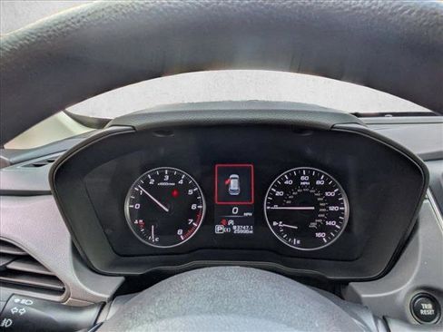 Certified 2024 Subaru Crosstrek 2.0i Premium image 17