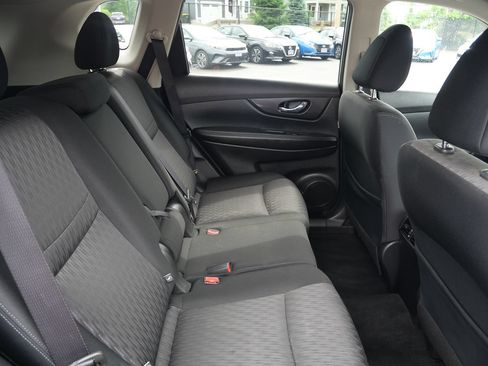 Used 2020 Nissan Rogue SV AWD/4WD image 29
