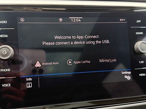 Used 2023 Volkswagen Atlas SE image 10