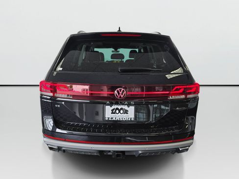 New 2026 Volkswagen Atlas Peak Edition AWD/4WD image 4