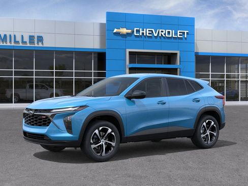 New 2026 Chevrolet Trax RS w/ Driver Confidence Package image 2