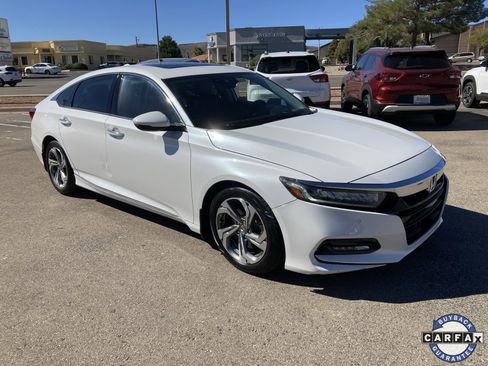 Used 2018 Honda Accord Touring image 3