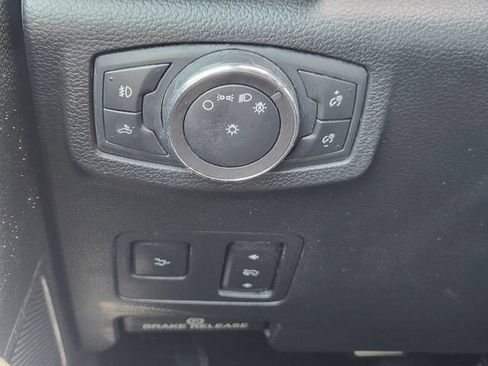 Used 2019 Ford F250 Lariat w/ Lariat Ultimate Package AWD/4WD image 19