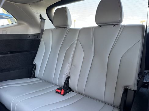 Used 2022 Acura MDX FWD w/ Technology Package image 41