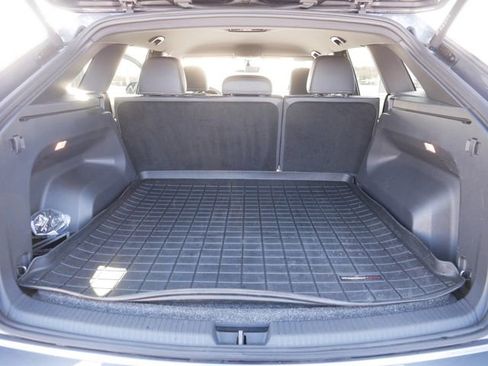 Certified 2023 Volkswagen Atlas Cross Sport SE image 18