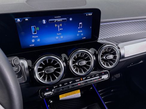 Certified 2025 Mercedes-Benz GLB 250 GLB 250 image 20