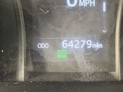 Used 2024 Toyota Camry SE image 27