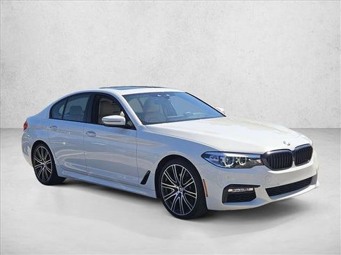 Used 2018 BMW 540i w/ M Sport Package image 3