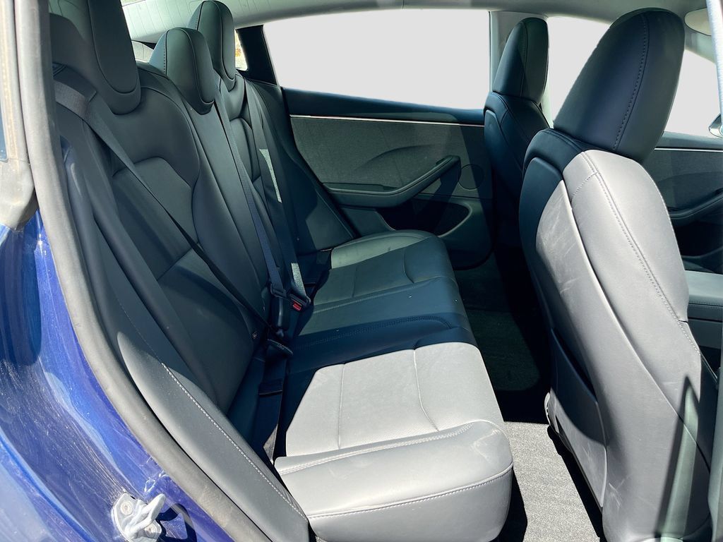 Used 2025 Tesla Model 3 Long Range RWD image 28