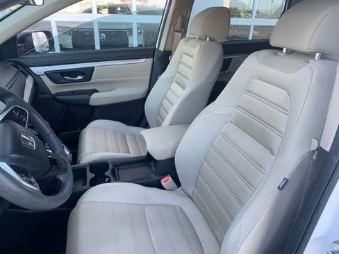 Used 2017 Honda CR-V LX image 5