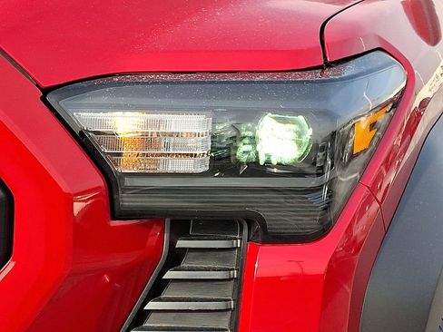 New 2025 Toyota Tacoma TRD Off-Road AWD/4WD image 20